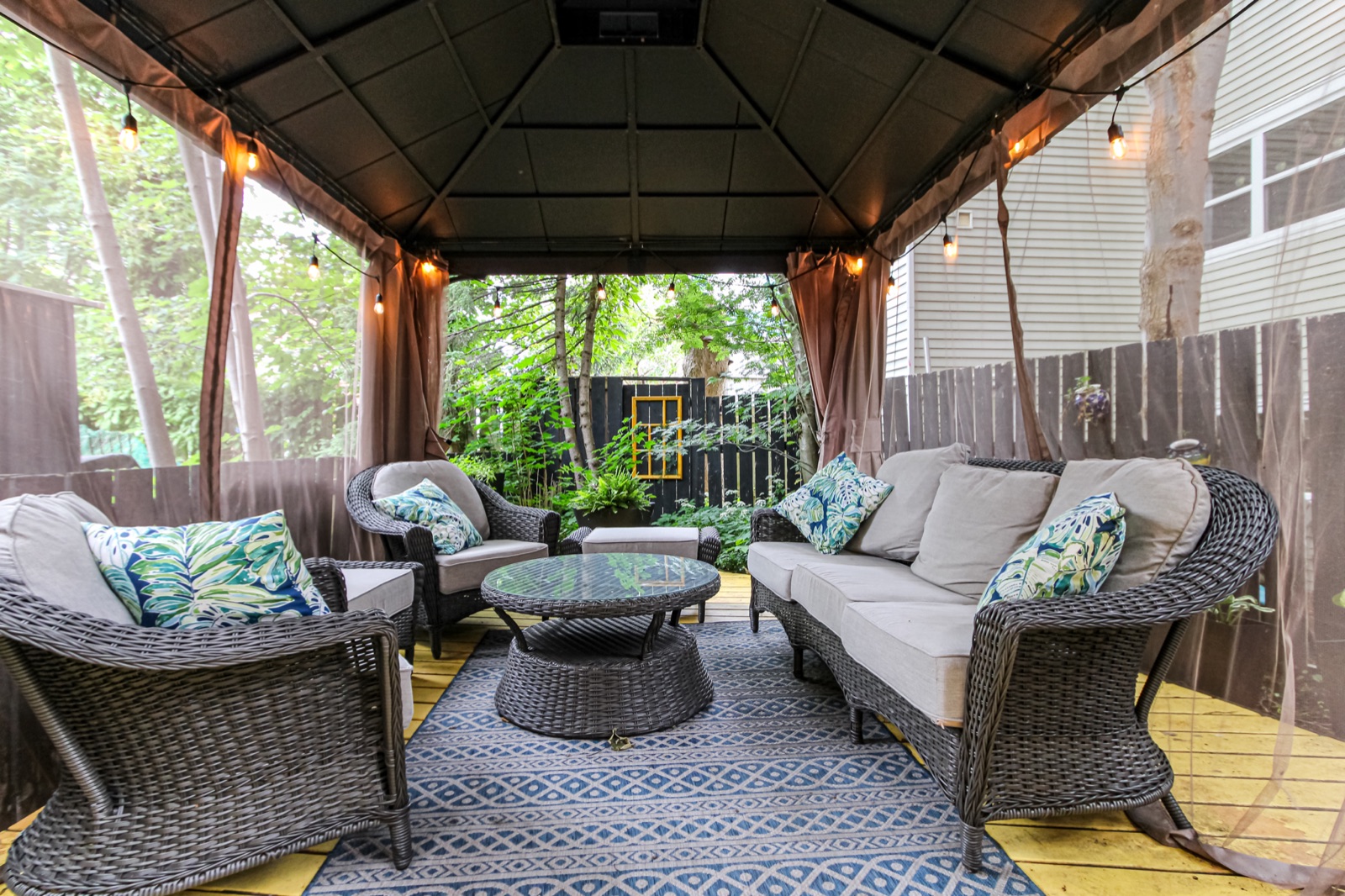 Covered outdoor living room